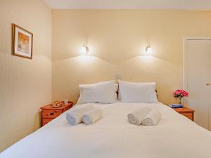 Katil atau katil-katil dalam bilik di 2 bed property in Edinburgh 53898