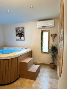 Gambar di galeri bagi LoveRoom, La suite de l’extase di Puget-sur Argens
