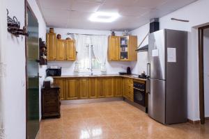 A kitchen or kitchenette at Almotaje, numero 3