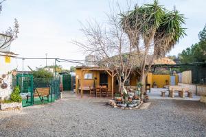A garden outside Almotaje, numero 3