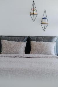 Postel nebo postele na pokoji v ubytování Cozy Studio Komotini