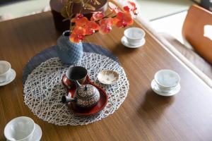 Příslušenství pro přípravu čaje a kávy v ubytování Uzushio 渦潮 - Self Check-In Only