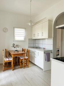Gallery image of Villa Depis in Roda