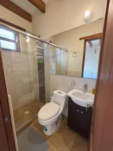 Ένα μπάνιο στο Casa Vida Villa de Leyva - 10 minutos caminando a plaza prinicipal +8 φωτογραφίες