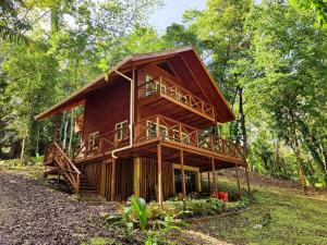 Zahrada ubytování Gaia Nature Lodges at Bluff Beach