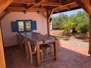 Vonkajšia záhrada v ubytovaní Villa para 8 con Piscina Privada, Jardín y Mini-Golf en L'Ametlla de Mar - HISP-217-16