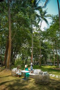 Zahrada ubytování Avani Plus Khao Lak Resort