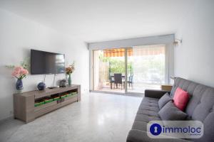 Зона вітальні в Apartment T3 in Cagnes near the sea and shops