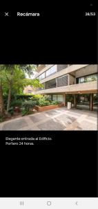 a screenshot of a picture of a building at Habitaciones en las condes, Cercano a metro in Santiago