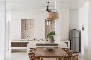 Køkken eller tekøkken på Villa Ohaki Surf