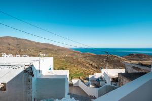 Gallery image of Karanti in Serifos Chora