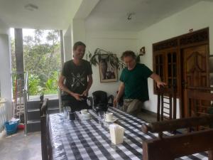 Επισκέπτες που μένουν στο Hamadhi guest