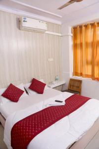 Ein Bett oder Betten in einem Zimmer der Unterkunft Bunk Hostel Delhi Best Backpacking Accommodation