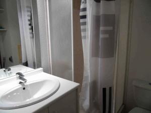 Ванная комната в Résidence Belvedere - 3 Pièces pour 8 Personnes MAE-8874 +5 фотографий