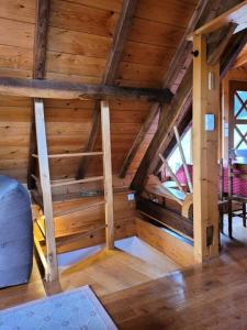 Gallery image of Gîte de France à Sainte Fortunade 3 épis - Gîte de France 4 personnes MAE-6514 in Noual +6 photos