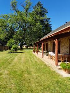 Κήπος έξω από το Gîte de France De la bergerie 2 épis - Gîte de France 4 personnes MAE-9104