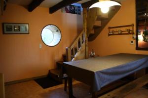 Φωτογραφία από το άλμπουμ του Gîte de France Pierrelise 3 épis - Gîte de France 8 personnes MAE-9194 σε Espartignac