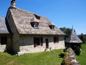 SoursacにあるGîte de France à Latronche 2 épis - Gîte de France 5 personnes MAE-9294のギャラリーの写真