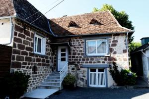 Το κτήριο όπου στεγάζεται  το διαμέρισμα +13 φωτογραφίες