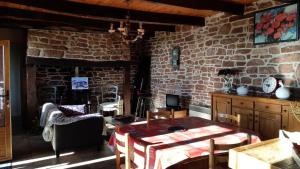 Fotografie z fotogalerie ubytování Gîte de France à Lagleygeolle 3 épis - Gîte de France 4 personnes MAE-9734 v destinaci Lagleygeolle + 9 fotografií