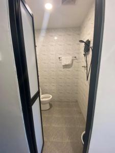 Hotel Apsara Temerloh Gateway的一间浴室