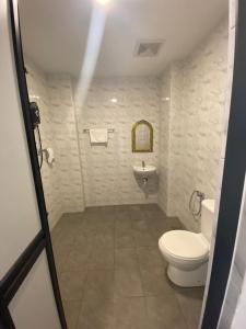Hotel Apsara Temerloh Gateway的一间浴室