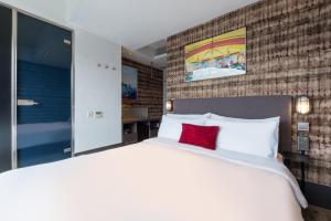 Gallery image of The Aberdeen Harbour by Ovolo in Hong Kong