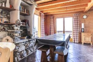 Fotografie z fotogalerie ubytování Chalet Forsythia - Chalet de charme 10 personnes à Vallandry situé dans un quartier calme et résidentiel MAE-1991 v destinaci Peisey-Nancroix + 9 fotografií