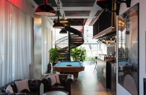 Gallery image of The Aberdeen Harbour by Ovolo in Hong Kong