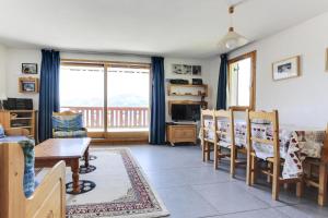 Posedenie v ubytovaní Résidence Presles - Appartement duplex de charme 4 pièces 8 personnes à Vallandry dans un quartier calme et proche des pistes MAE-2004