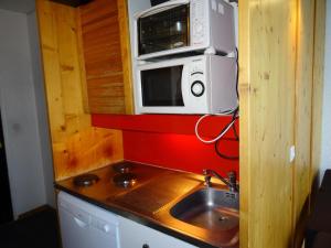 Zdjęcie z galerii obiektu Résidence Bellecote - Appartement 2 pièces 5 personnes au centre de la station d'Arc 1800, pied des pistes et proche des commerces dans le village du MAE-2067 w mieście Arc 1800