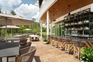 Um restaurante ou outro lugar para comer em JW Marriott Orlando Bonnet Creek Resort & Spa