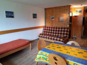 Część wypoczynkowa w obiekcie Résidence Cascade - Grand studio renové 3 personnes à Arc 1600 ski aux pieds et proche des commerces MAE-2144