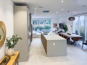 Gallery image of The Modernista 2 - Large Townhome with Pool and Parking in Miami