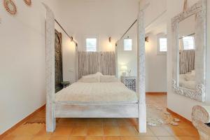 Ein Bett oder Betten in einem Zimmer der Unterkunft El paraíso de Cadaqués IMMO365