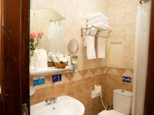 Vannituba majutusasutuses Riyadh Al Deafah Hotel