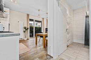 Kuchyň nebo kuchyňský kout v ubytování Elegant 1BR - Limpertsberg Gem