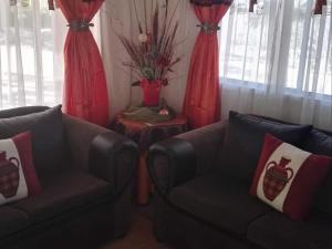 Istumisnurk majutusasutuses Kettle Guest Lodge Rustenburg