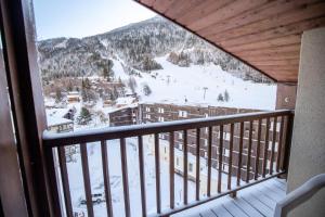 Le Chalet Le Grand Air - Studio pour 4 Personnes 199057 during the winter