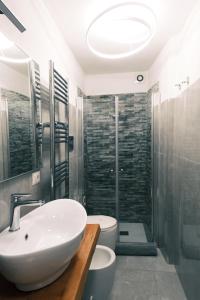 Kúpeľňa v ubytovaní ComeCasa Loft in Porta Romana near policlinico mangiagalli