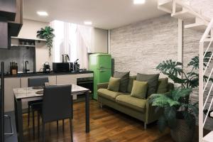 Kuchyňa alebo kuchynka v ubytovaní ComeCasa Loft in Porta Romana near policlinico mangiagalli