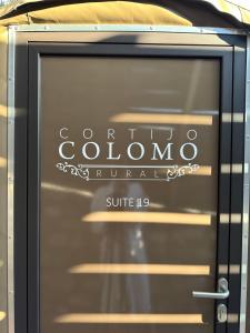 SUITE 19 BUBBLE BY CORTIJO COLOMO的证书、奖牌、标识或其他文件