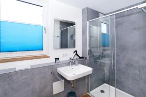 Koupelna v ubytování Berg Fux - 1-Raum Apartment Alex der Hase + 9 fotografií