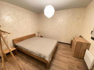 Postel nebo postele na pokoji v ubytování Résidence Pre De Camille - Spacieux appartement avec balcon, terrasse et garage proche du centre de Barèges MAE-8664