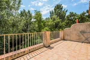 Zdjęcie z galerii obiektu Les Villas aux Restanques du Golfe de St Tropez - maeva Home - Villa 3 pièces avec terrasse vue jardin 6 personnes - Sélection MAE-5153 w mieście Grimaud