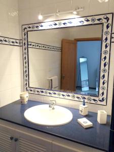 Ένα μπάνιο στο Spacious house in Telde with modern comfort