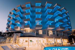 Bazén v ubytování HL Rondo Hotel nebo v jeho okolí