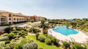 Bazén v ubytovaní Résidence les Calanques des Issambres - maeva Home - Appartement 2 pièces 5 personnes Sélection MAE-2274 alebo v jeho blízkosti