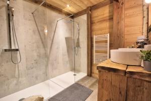 Ванна кімната в Chalet La Chalee - 5 Pièces pour 8 Personnes 64
