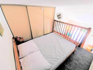 Posteľ alebo postele v izbe v ubytovaní Résidence Grande Bleue - VILLA T1 CAB MEZZ 4 couchages PORT LEUCATE MAE-5944